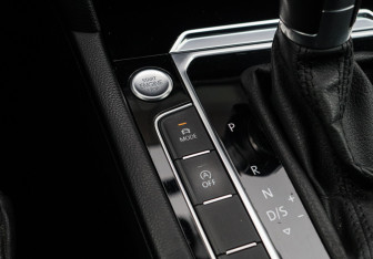 Подержанный автомобиль Volkswagen Passat Sedan 2019 года (19 фото)