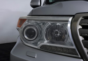 Подержанный автомобиль Toyota Land Cruiser Suv 2012 года (27 фото)