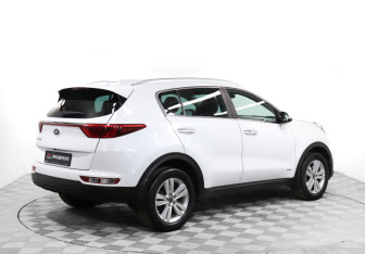 Подержанный автомобиль Kia Sportage 2016 года (5 фото)