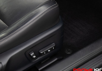 Подержанный автомобиль Lexus IS Sedan 2014 года (14 фото)