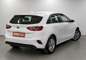 Подержанный автомобиль Kia Ceed Hatchback 2018 года (5 фото)