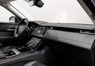 Подержанный автомобиль Land Rover Range Rover Velar 2018 года (13 фото)