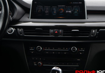 Подержанный автомобиль BMW X5 2017 года (14 фото)