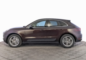 Подержанный автомобиль Porsche Macan 2015 года (8 фото)