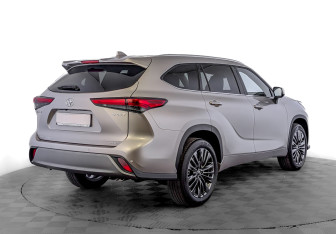 Новый Toyota Highlander 2026 (2 фото)