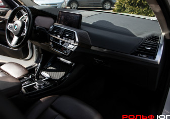 Подержанный автомобиль BMW X3 2020 года (7 фото)