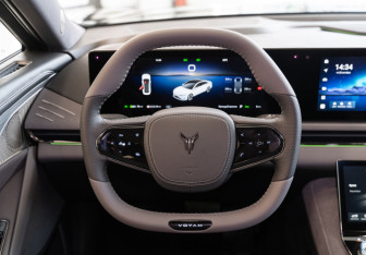 Новый Voyah Passion 2025 (11 фото)