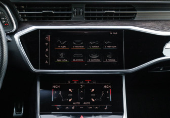 Подержанный автомобиль Audi A7 2018 года (11 фото)