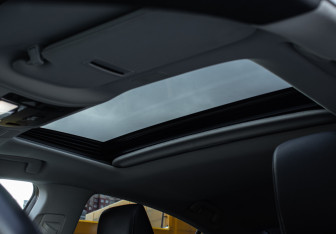 Подержанный автомобиль Lexus ES 2019 года (16 фото)