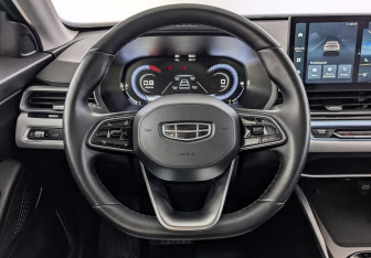 Подержанный автомобиль Geely Emgrand 2023 года (21 фото)