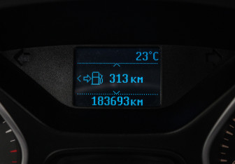 Подержанный автомобиль Ford Focus Hatchback 2013 года (19 фото)