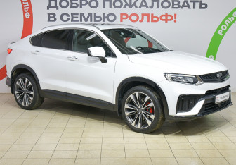 Подержанный автомобиль Geely Tugella 2023 года (3 фото)
