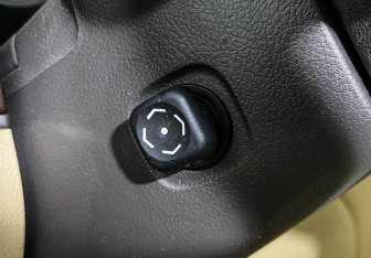 Подержанный автомобиль Toyota Land Cruiser Suv 2016 года (22 фото)