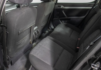 Подержанный автомобиль Peugeot 407 Sedan 2006 года (11 фото)