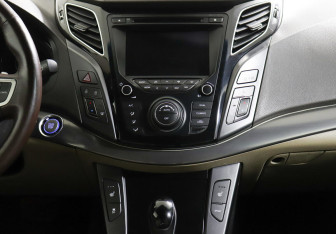 Подержанный автомобиль Hyundai i40 Wagon 2012 года (8 фото)