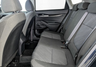 Подержанный автомобиль Kia Seltos 2021 года (18 фото)