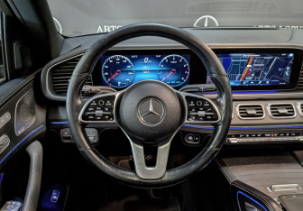 Подержанный автомобиль Mercedes-Benz GLE 2019 года (22 фото)