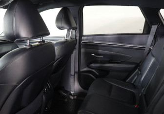 Подержанный автомобиль Hyundai Tucson 2022 года (12 фото)