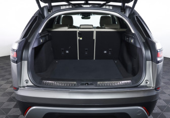 Подержанный автомобиль Land Rover Range Rover Velar 2019 года (9 фото)