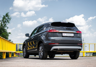 Подержанный автомобиль Geely Atlas Pro 2022 года (6 фото)