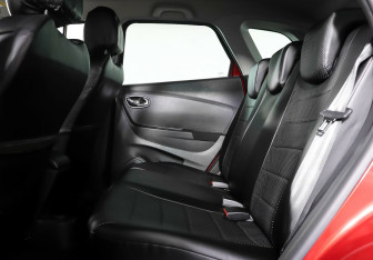 Подержанный автомобиль Renault Kaptur 2020 года (18 фото)