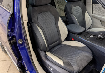 Подержанный автомобиль Hongqi HS5 2024 года (24 фото)