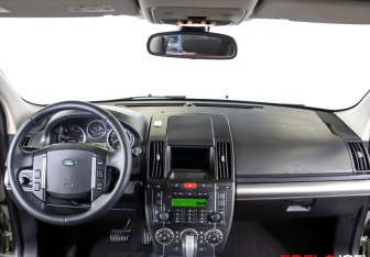 Подержанный автомобиль Land Rover Freelander 2010 года (10 фото)
