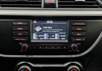 Подержанный автомобиль Kia Rio Hatchback 2018 года (17 фото)