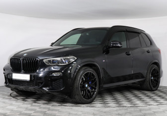 Подержанный автомобиль BMW X5 2019 года (1 фото)