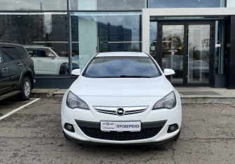 Подержанный автомобиль Opel Astra Hatchback 2014 года (2 фото)