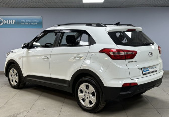 Подержанный автомобиль Hyundai Creta 2017 года (7 фото)
