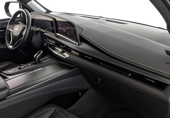 Подержанный автомобиль Cadillac Escalade Suv 2022 года (13 фото)