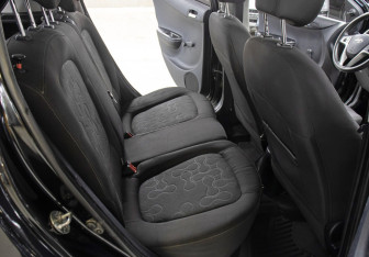 Подержанный автомобиль Hyundai i20 2009 года (12 фото)