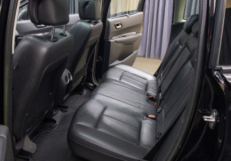 Подержанный автомобиль Peugeot 3008 2011 года (10 фото)