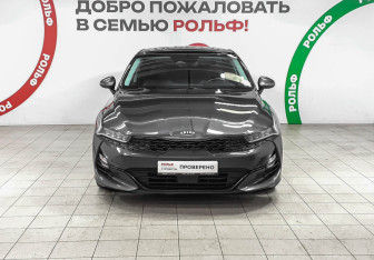 Подержанный автомобиль Kia K5 2021 года (2 фото)