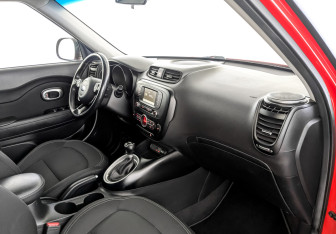 Подержанный автомобиль Kia Soul 2018 года (11 фото)