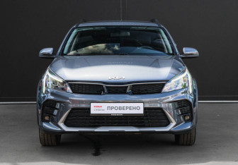 Подержанный автомобиль Kia Rio Hatchback 2021 года (2 фото)