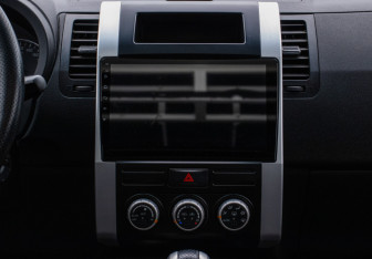 Подержанный автомобиль Nissan X-Trail 2014 года (14 фото)