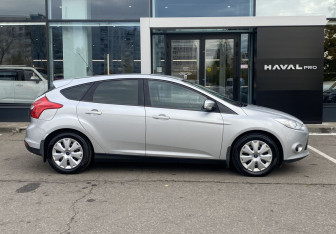 Подержанный автомобиль Ford Focus Wagon 2013 года (4 фото)
