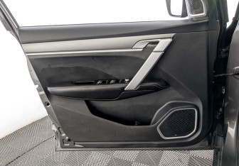 Подержанный автомобиль Geely Coolray 2022 года (19 фото)