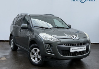 Подержанный автомобиль Peugeot 4007 2010 года (3 фото)
