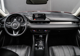 Подержанный автомобиль Mazda 6 Sedan 2019 года (10 фото)