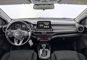 Подержанный автомобиль Kia Cerato Sedan 2020 года (14 фото)
