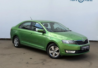 Подержанный автомобиль Skoda Rapid Liftback 2017 года (3 фото)