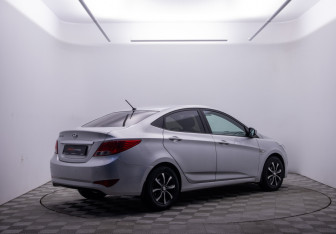 Подержанный автомобиль Hyundai Solaris Sedan 2016 года (5 фото)