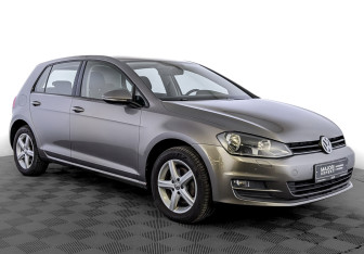 Подержанный автомобиль Volkswagen Golf Hatchback 2013 года (3 фото)