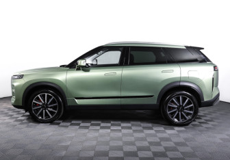 Подержанный автомобиль Jaecoo J7 2024 года (8 фото)