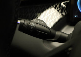 Подержанный автомобиль Zeekr 009 2023 года (12 фото)