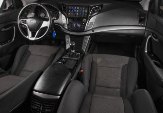Подержанный автомобиль Hyundai i40 Sedan 2013 года (12 фото)