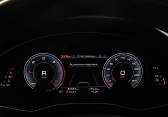 Подержанный автомобиль Audi Q7 2021 года (11 фото)